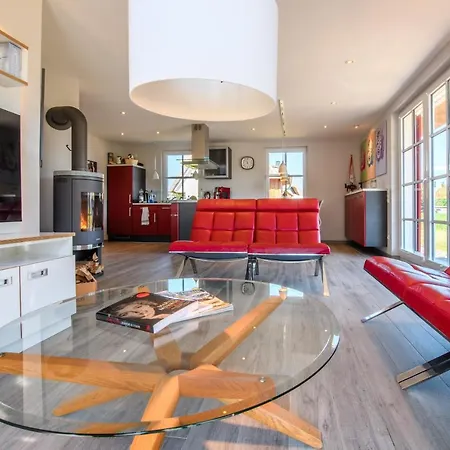 Haubenlerche 63 - Haus Marilyn *